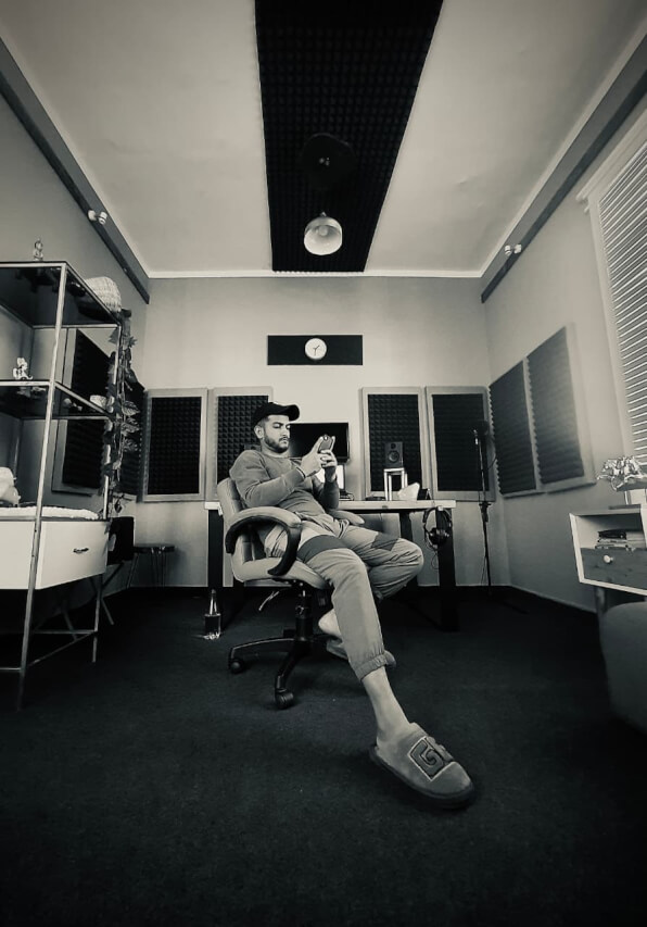 efaba9b8-2590-44e4-bceb-55153d841122